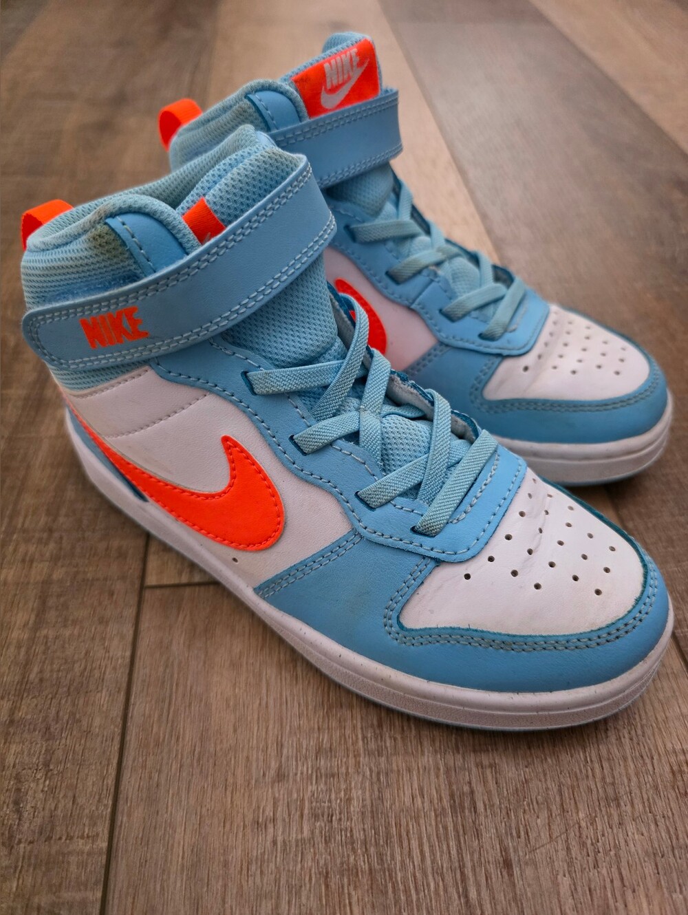 Nike Court Borough Mid 2 in the Aquarius Blue/Total Orange - Youth Size 1